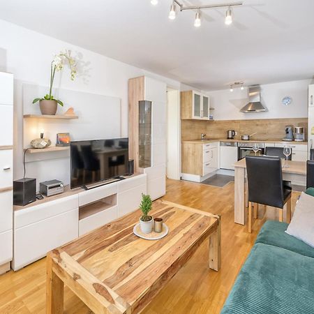 Haus "Bergblick" Ferienwohnung Falken Mit 1 Schlafzimmer Oberstaufen Exteriér fotografie